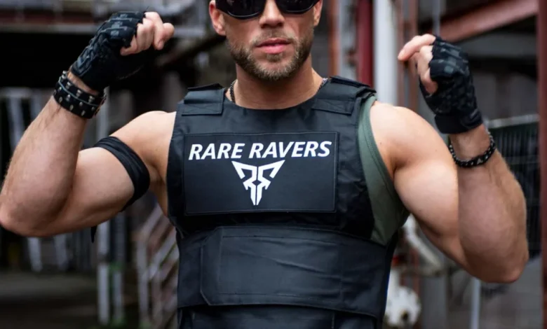 black-vests-in-pop-culture:-from-rockstars-to-athletes